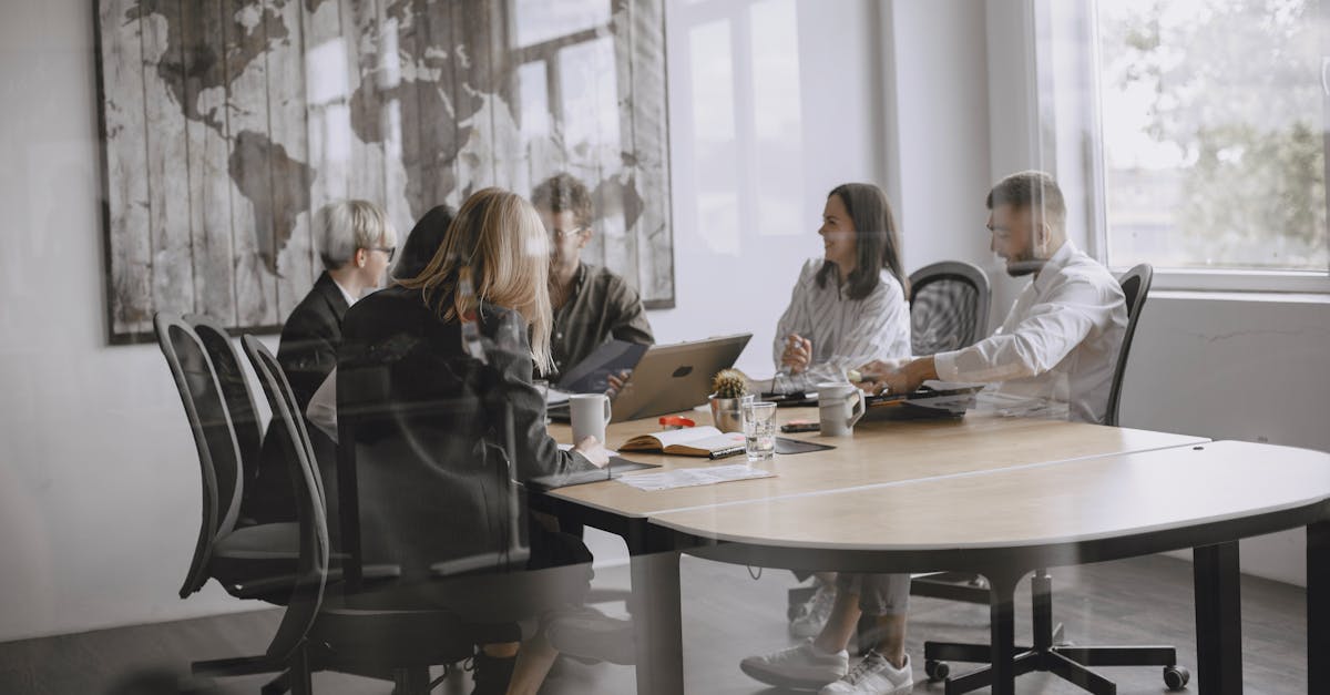 白号发卡网：反对实名认证的理由与实名认证的回应